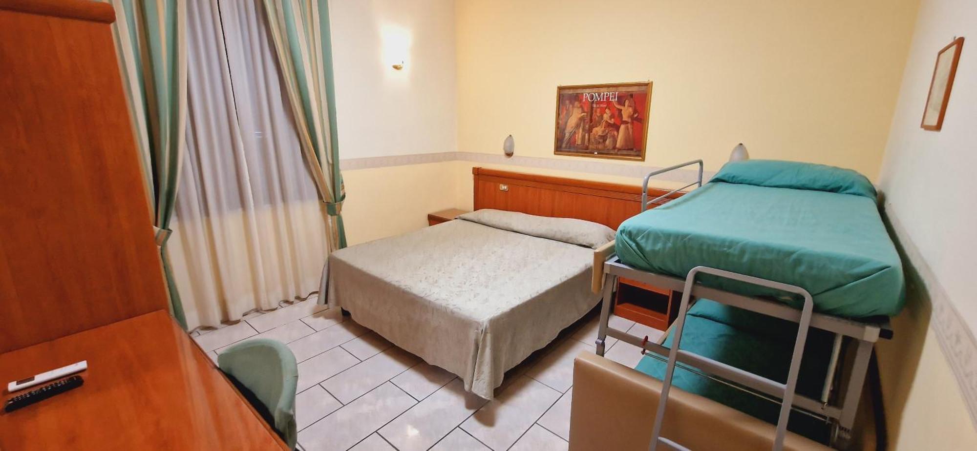 Hotel Lento Melito di Napoli Luaran gambar