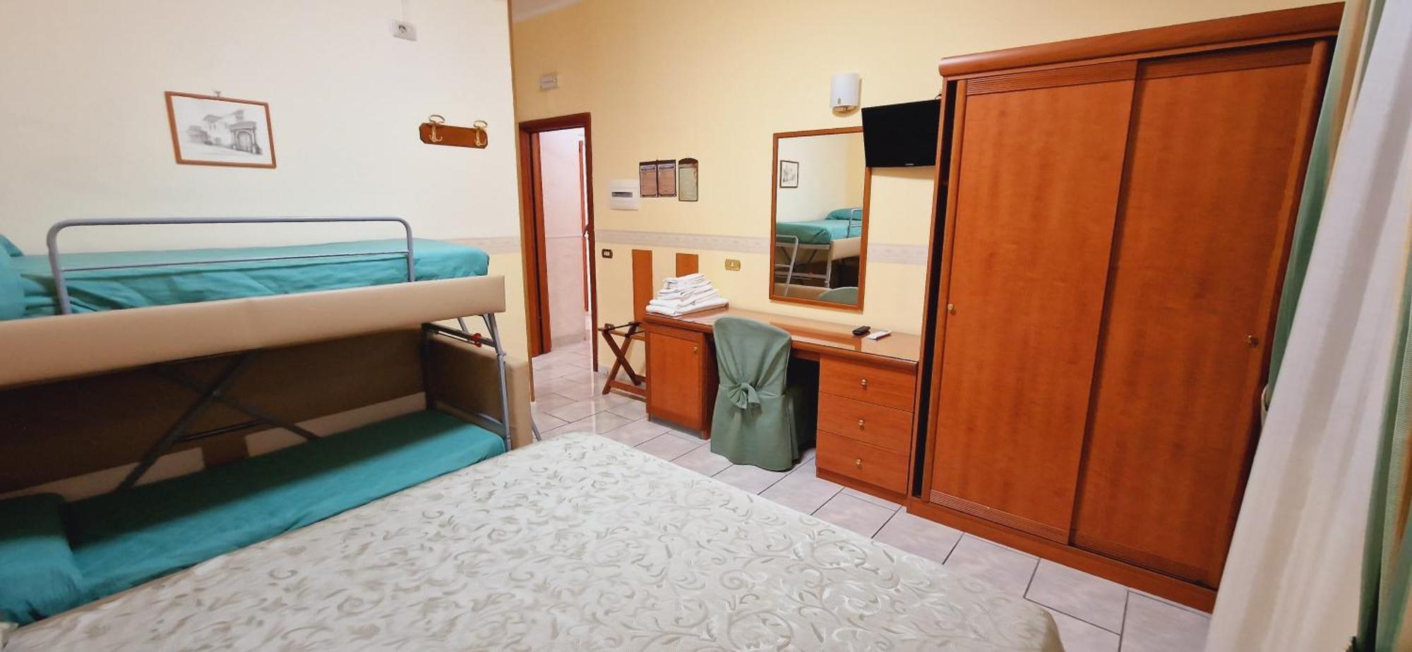 Hotel Lento Melito di Napoli Luaran gambar